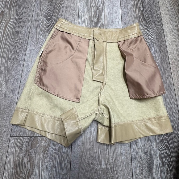 Lilyful women’s beige leather shorts - Picture 2 of 9